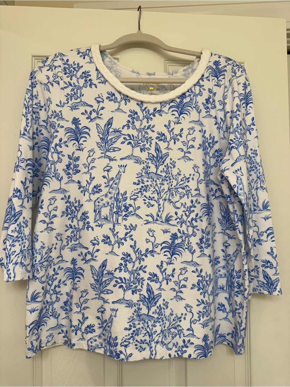 Lilly Pulitzer EEUC Blue Floral & Tall Tales Print Women’s Top - White/Blue